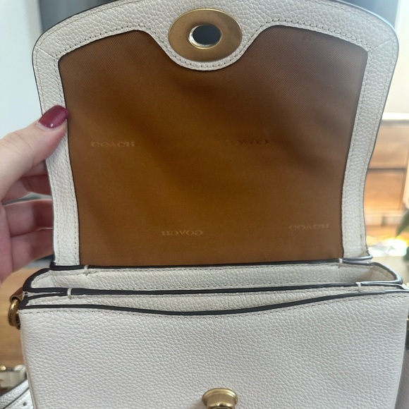 COACH Cassie 19 Chalk/Gold - Picture 2 of 13